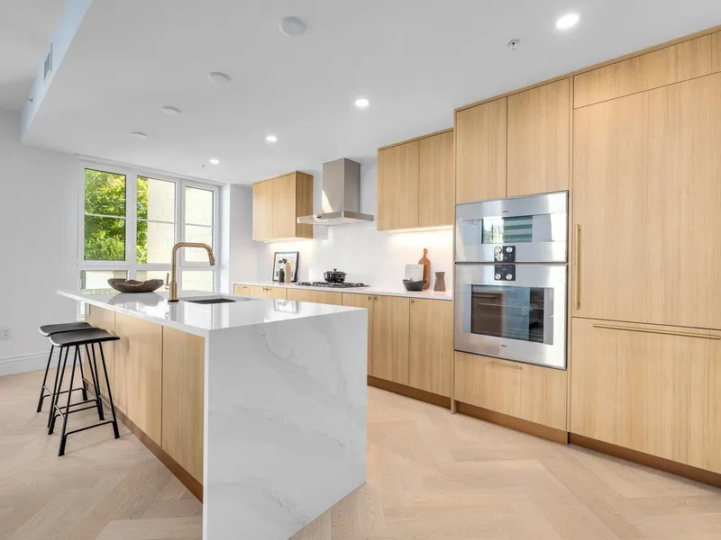 203 2096 W 47TH AVENUE - photo 4 of 25