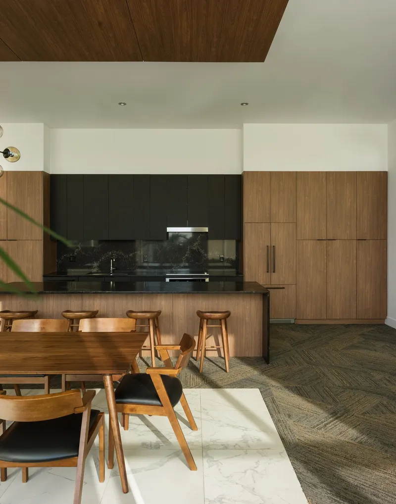 2301 555 SYDNEY AVENUE - photo 3 of 7