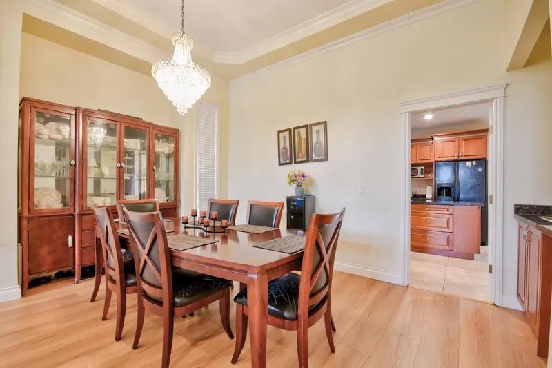 16328 88 AVENUE - photo 4 of 25