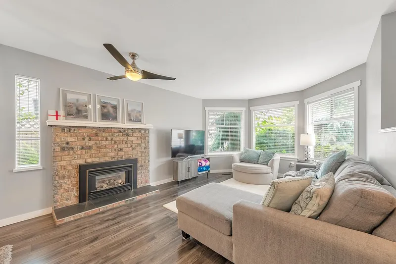 9286 212 STREET - photo 2 of 25