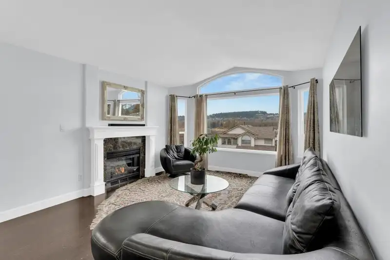 1666 MCPHERSON DRIVE - photo 4 of 40