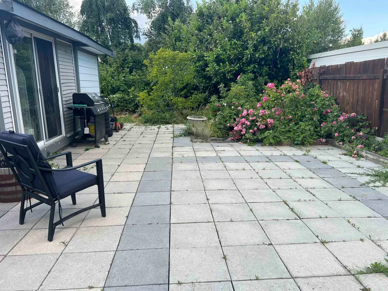 12473 114 AVENUE - photo 2 of 13