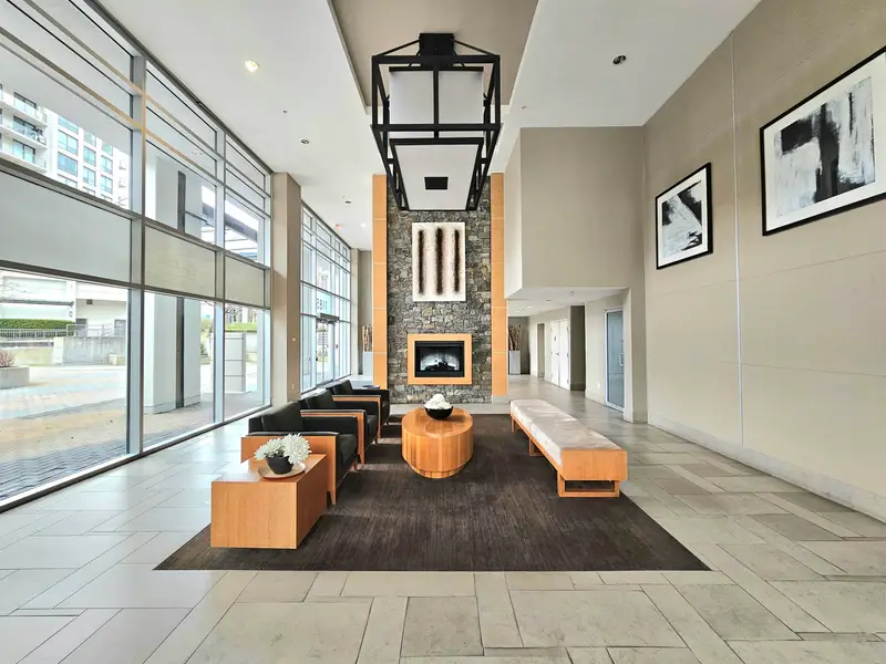 1406 1185 THE HIGH STREET - photo 3 of 25