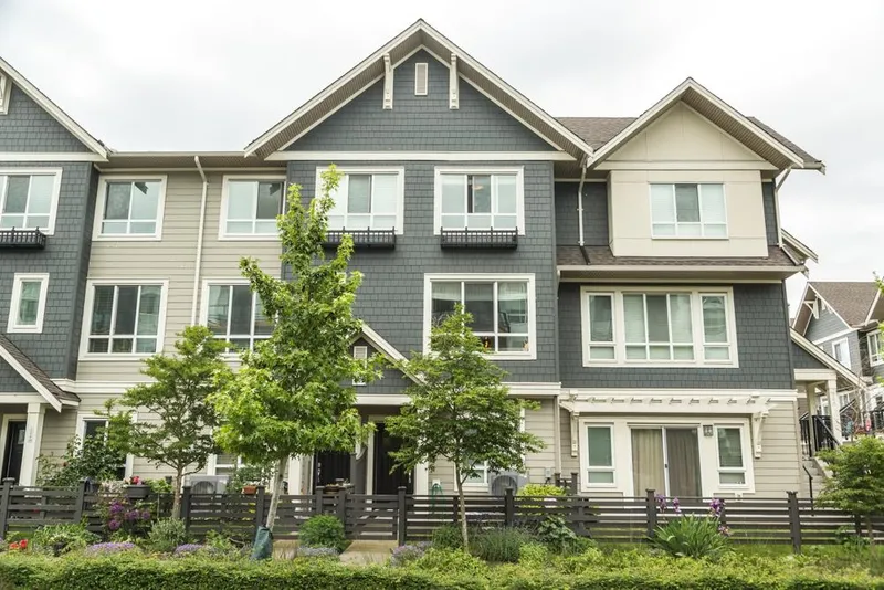 162 1894 OSPREY DRIVE - photo 1 of 25