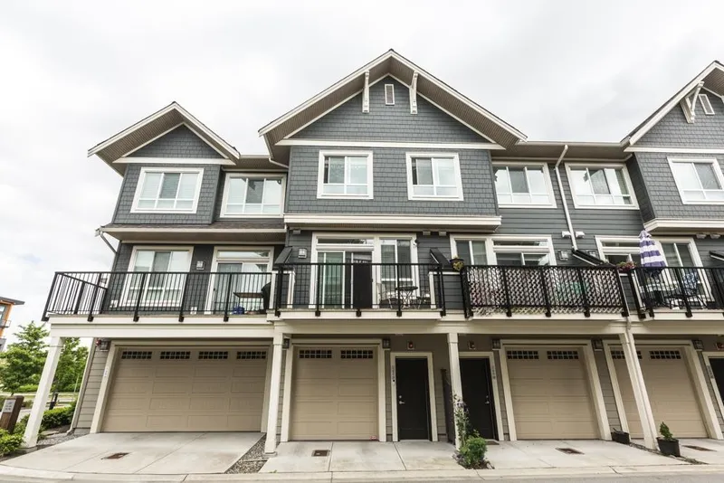 162 1894 OSPREY DRIVE - photo 2 of 25