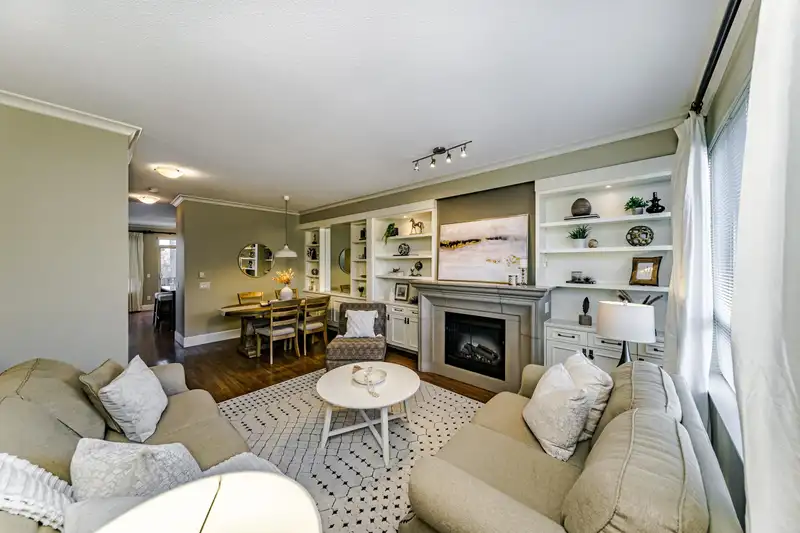 1 2738 158 STREET - photo 4 of 40