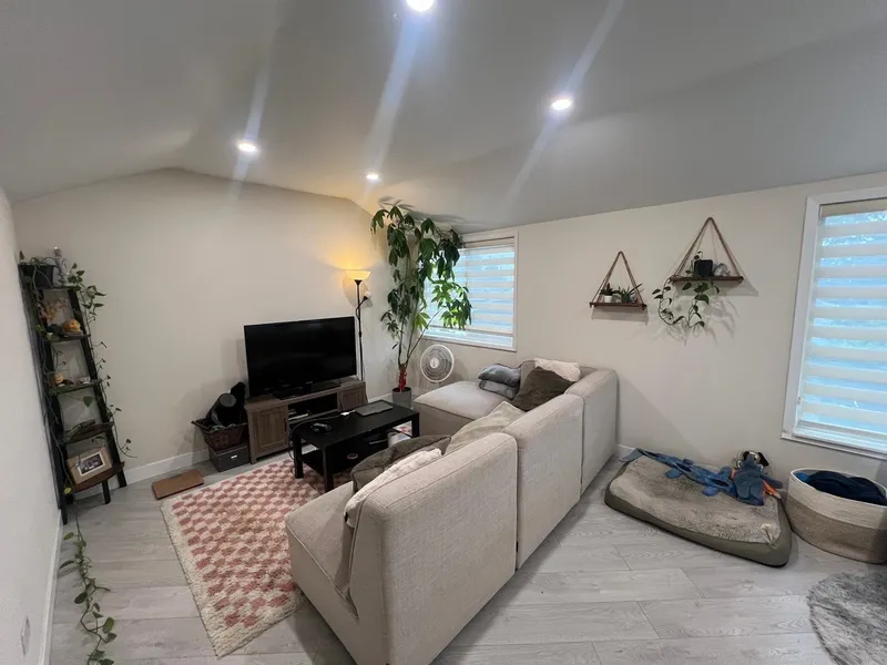 560 SPRINGER AVENUE - photo 1 of 18