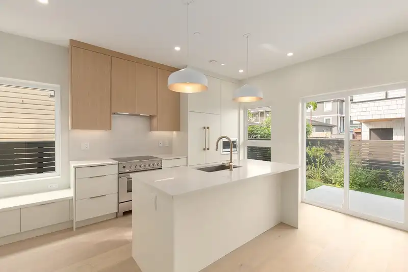 5407 WALES STREET - photo 4 of 18