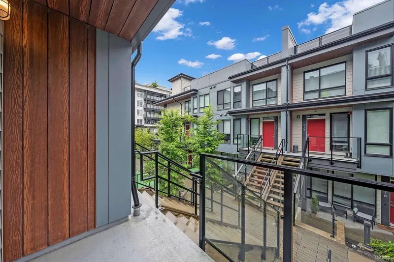 227 708 LEA AVENUE - photo 3 of 25