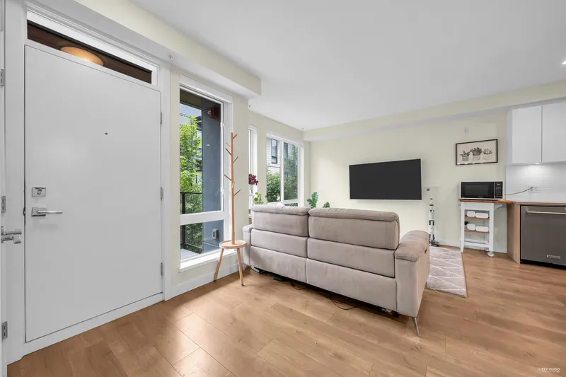 227 708 LEA AVENUE - photo 4 of 25