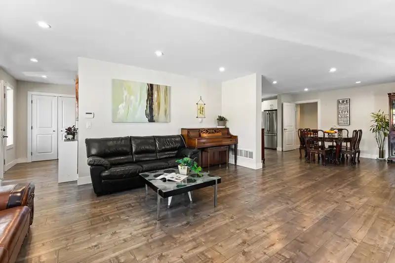 7535 BURGESS STREET - photo 4 of 31