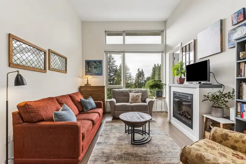 404 159 W 22ND STREET - photo 2 of 17