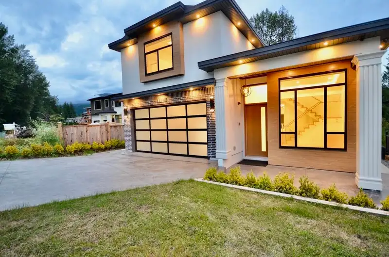 1411 PIPELINE PLACE - photo 1 of 40