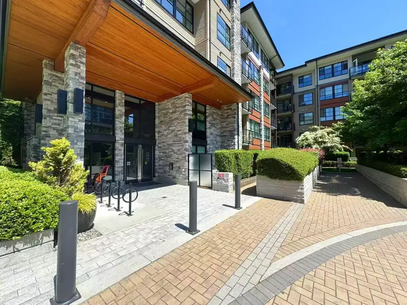 114 1152 WINDSOR MEWS - photo 2 of 26