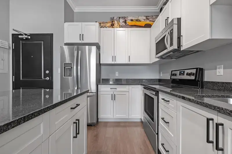 403 11580 223 STREET - photo 3 of 31