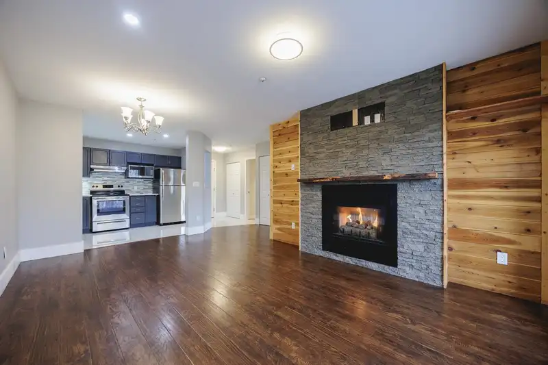 305 2435 WELCHER AVENUE - photo 2 of 35