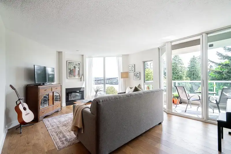 706 69 JAMIESON COURT - photo 2 of 31