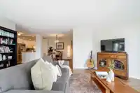 706 69 JAMIESON COURT - thumbnail 6