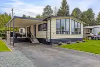 18 2120 KING GEORGE BOULEVARD - thumbnail 1