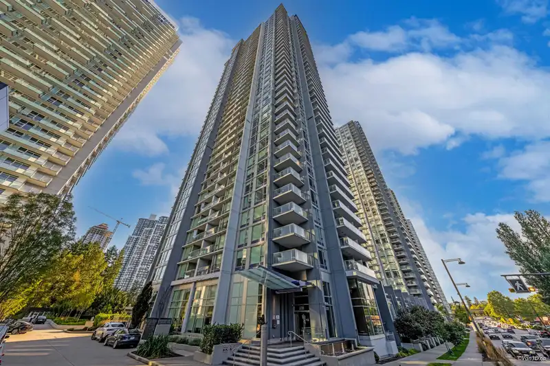 1515 13750 100 AVENUE - photo 1 of 15