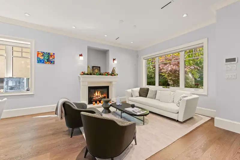2756 W 38TH AVENUE - photo 4 of 32