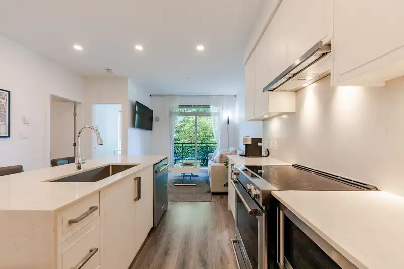401 700 CLARKE ROAD - photo 1 of 27