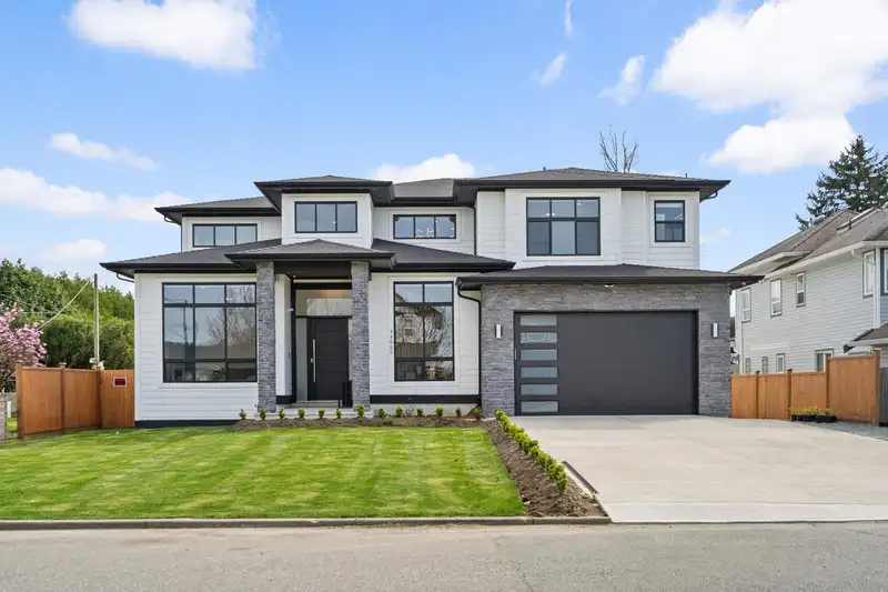 34680 2ND AVENUE - photo 1 of 39