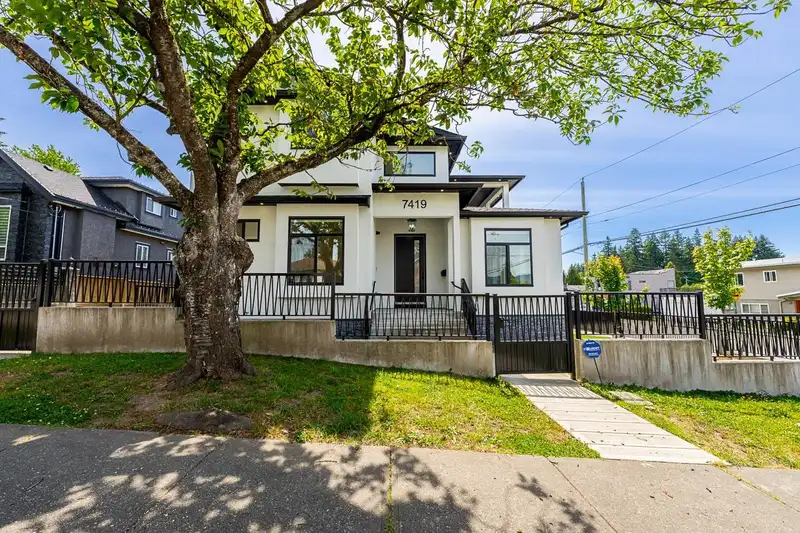 7419 1ST STREET - photo 1 of 39