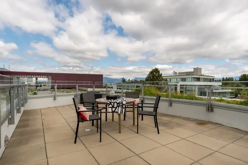 603 5033 CAMBIE STREET - photo 2 of 33