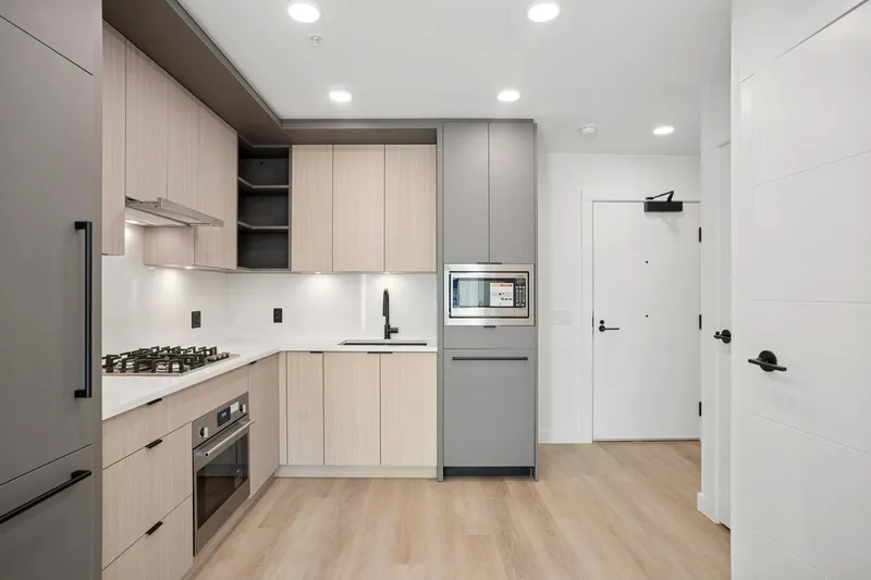 104 2268 E BROADWAY - photo 3 of 25