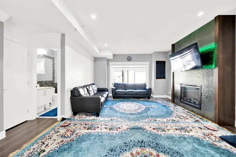 17 6971 122 STREET - photo 4 of 25