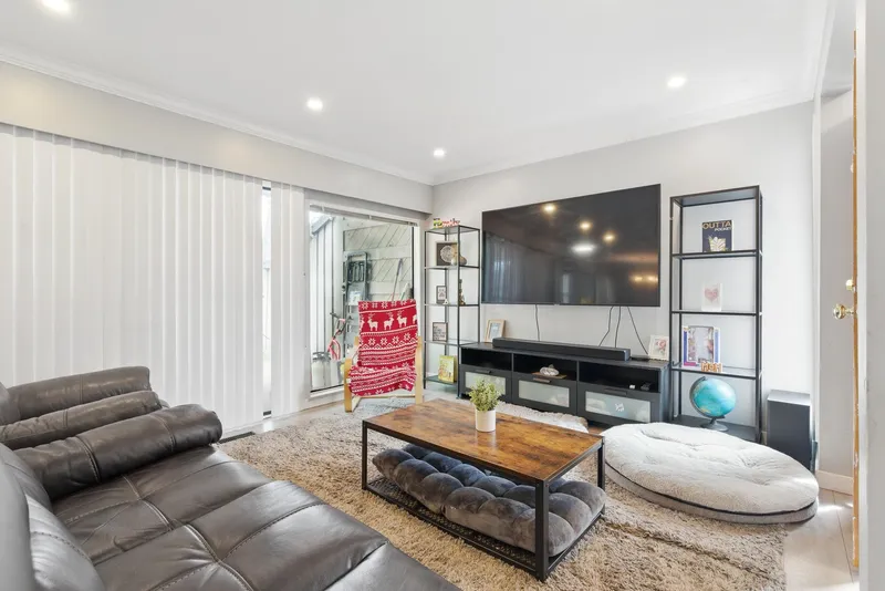 46 9460 GLENALLAN DRIVE - photo 3 of 25