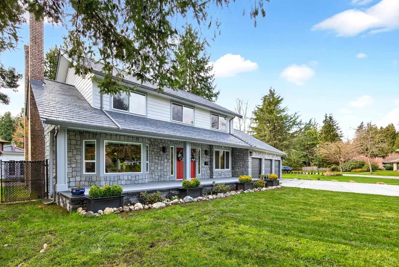 13386 18A AVENUE - photo 1 of 25