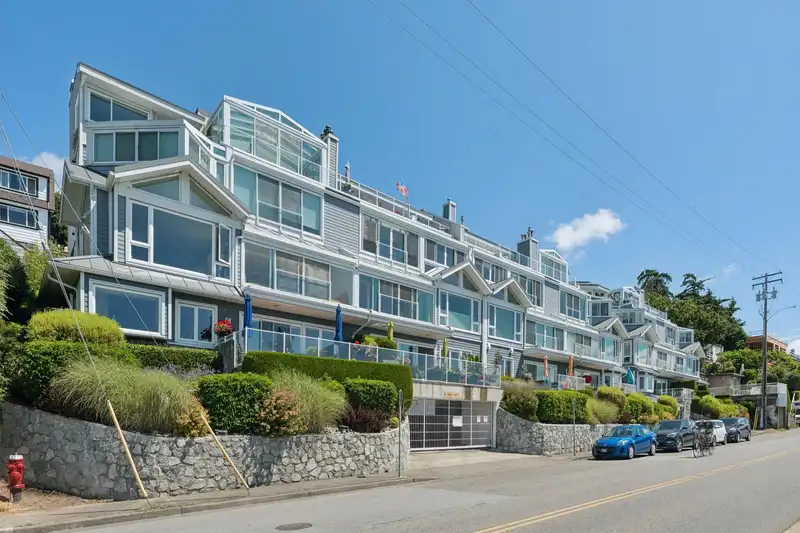 202 15165 MARINE DRIVE - photo 1 of 39