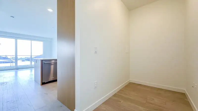 401 7788 18TH STREET - photo 4 of 19