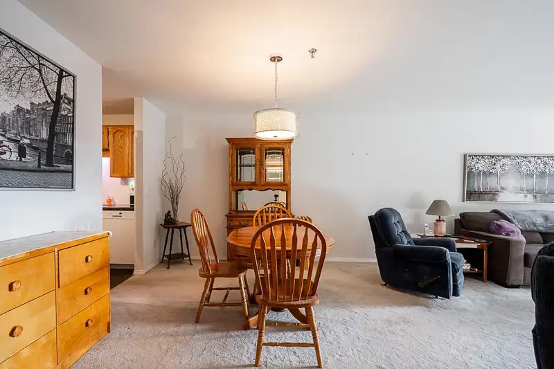 219 33535 KING ROAD - photo 3 of 40