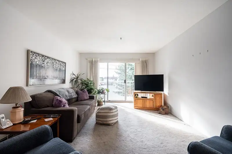 219 33535 KING ROAD - photo 4 of 40