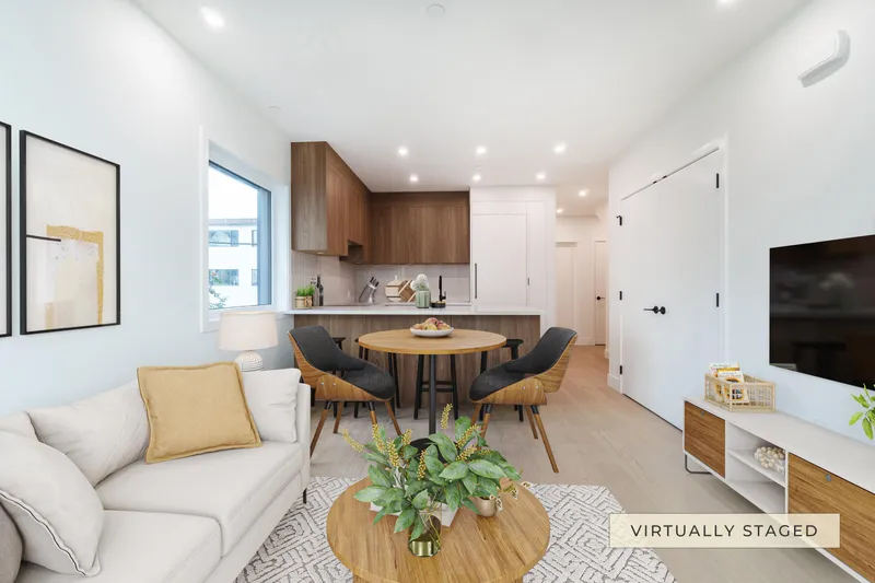 121 1552 E 3RD AVENUE - photo 2 of 17