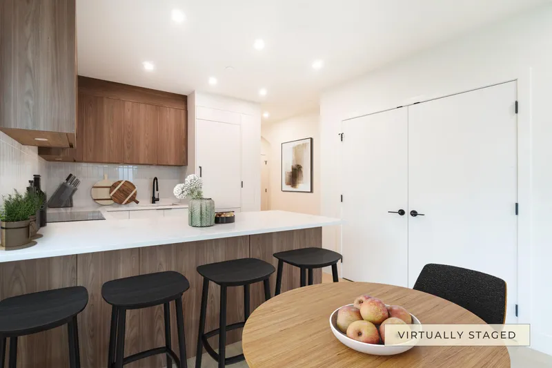 121 1552 E 3RD AVENUE - photo 3 of 17