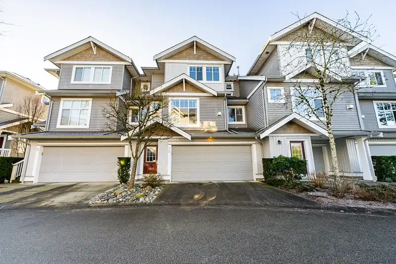 10 16760 61ST AVENUE - photo 4 of 38