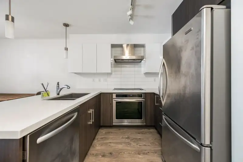 108 7131 STRIDE AVENUE - photo 4 of 16