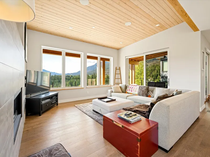 8409 BIG SKY TERRACE - photo 3 of 25