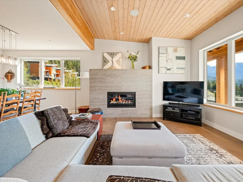 8409 BIG SKY TERRACE - photo 4 of 25