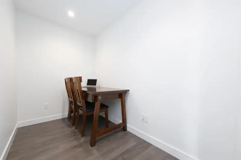 810 657 WHITING WAY - photo 3 of 27