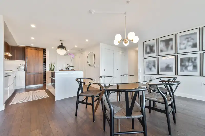 401 1526 FINLAY STREET - photo 4 of 23