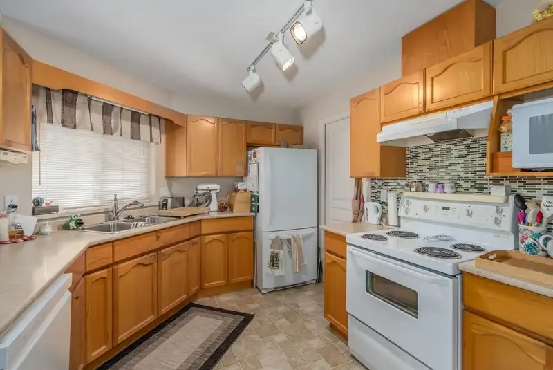 87 31406 UPPER MACLURE ROAD - photo 4 of 31