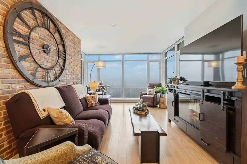 3901 2955 ATLANTIC AVENUE - photo 2 of 40