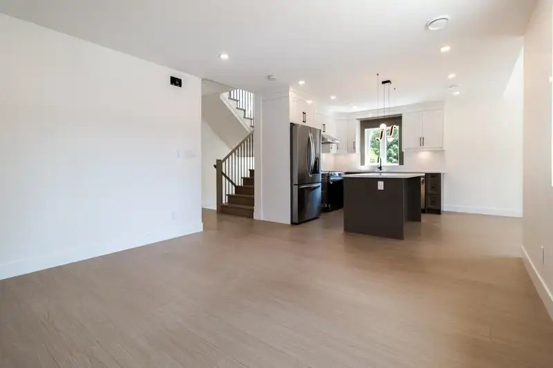 1108 MAGEE STREET - photo 3 of 21