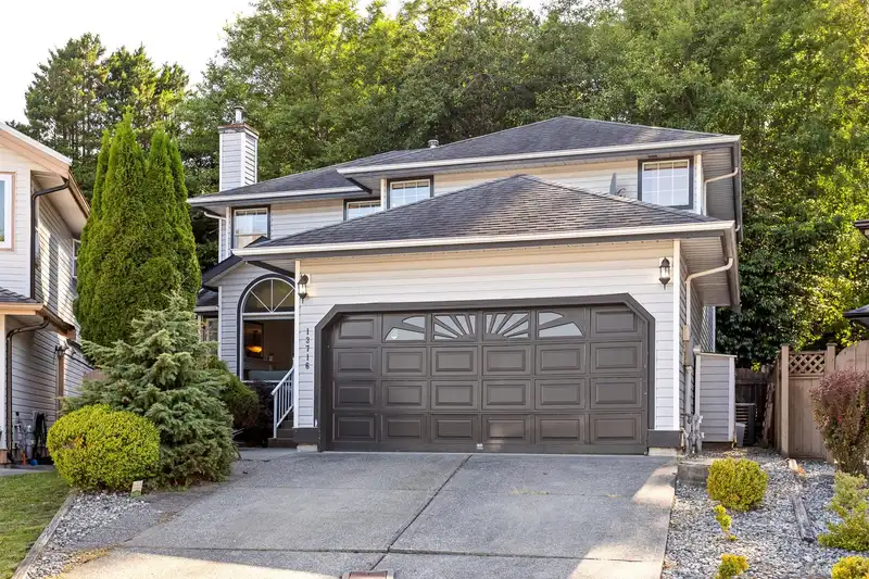 13716 63B AVENUE - photo 1 of 40