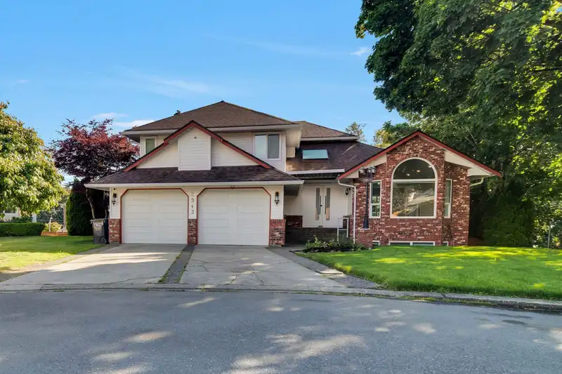 2943 SIDONI PLACE - photo 1 of 33